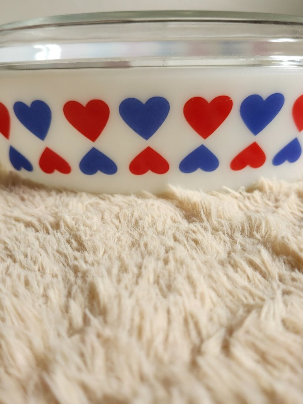 Pyrex Hearts 524 with lid - Picture 10 of 10